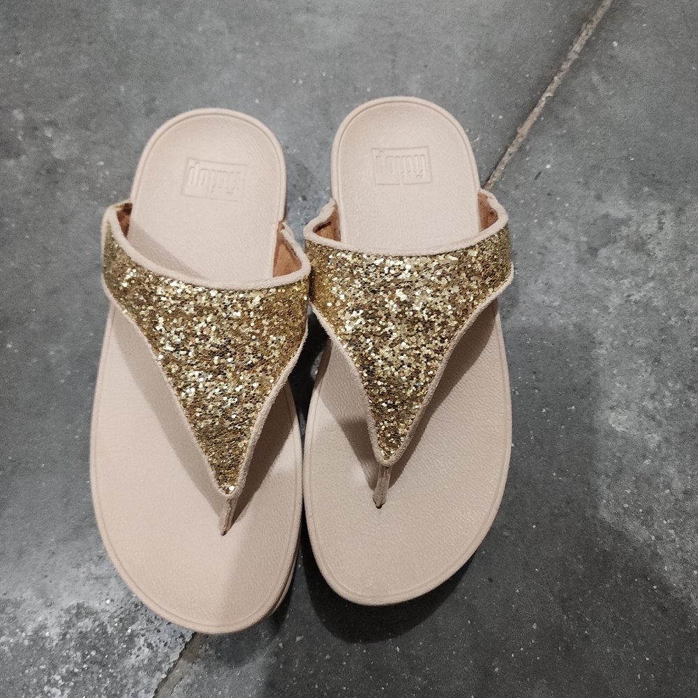 FitFlop Lulu Shimmer Foil Sandal Toe Thongs Gold Metallic Women’s Sz 5